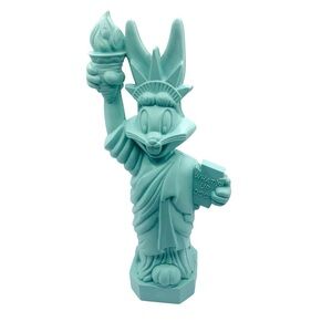 Vintage 1995 Bugs Bunny Statue of Liberty Coin Bank 15.5” Warner Bros